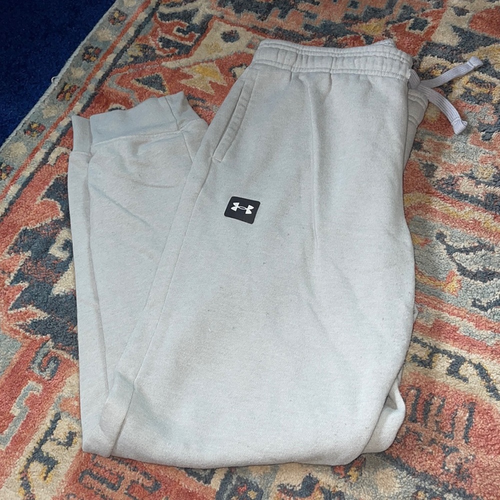 Grey under armour sweat pants
